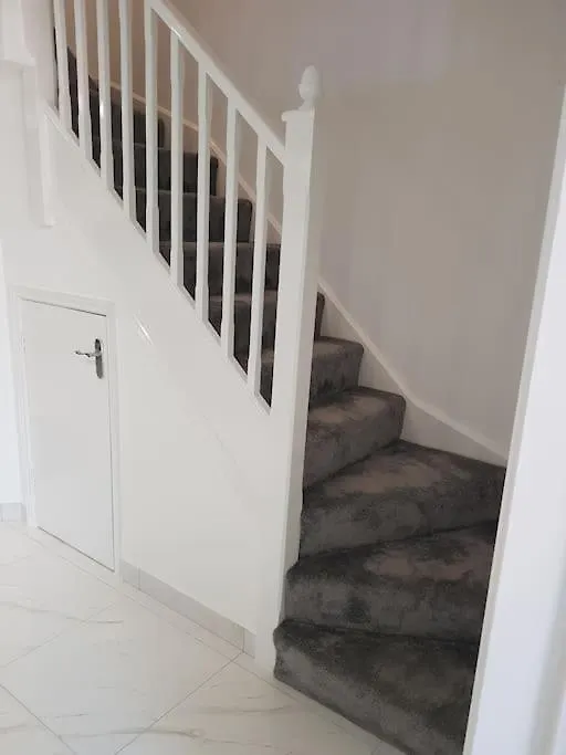 Luxurious 2 Bedroom House With Garden And Free Parking Thamesmead  0*, Thamesmead (Greater London)